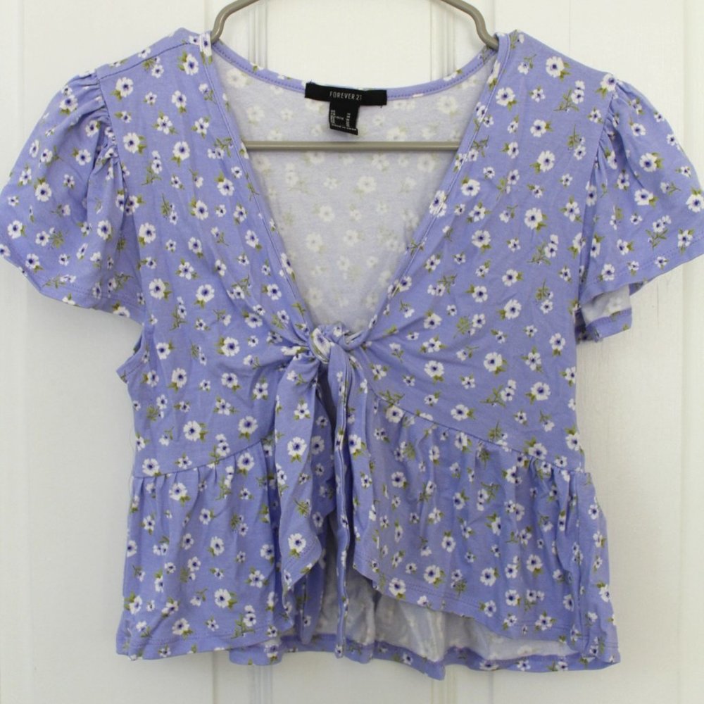 Forever 21 Floral Front Tie Top Size Medium